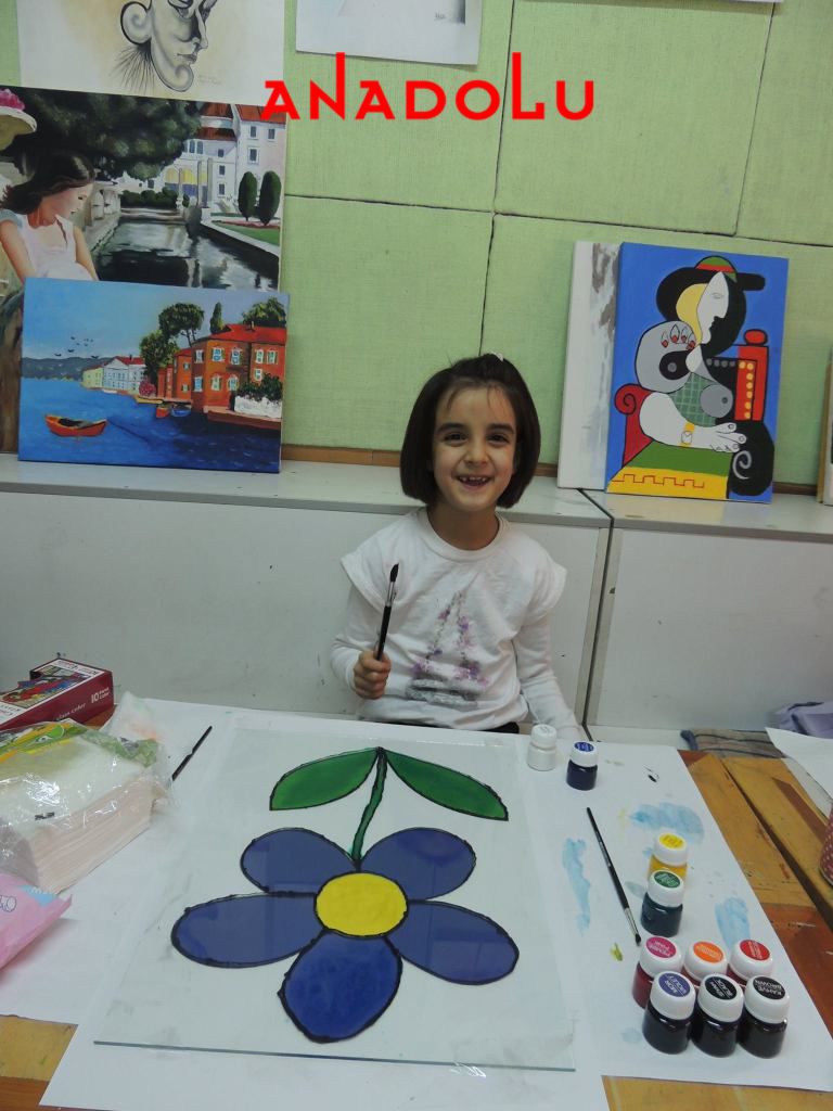 Çocuklara Yönelik Vitray Boyama Kursları Antalyada