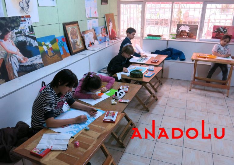 Çocuklar Resim Sanat Eğitimleri Antalyada