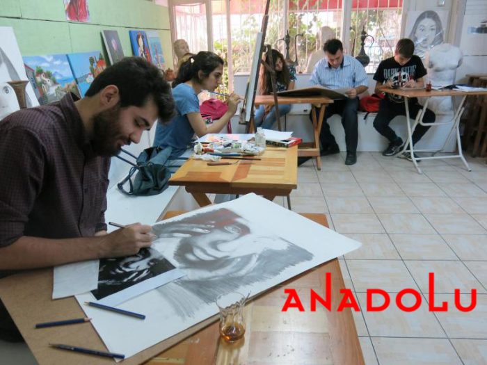 Hobi Grubu Karakalem Çalışmaları Antalya